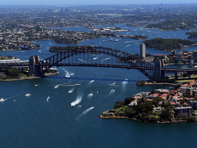 Sydney Harbour holds 500GL. Sydney uses this much water every nine months. 