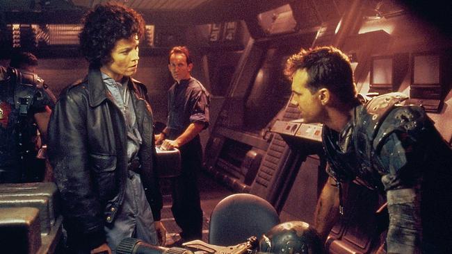 Sigourney Weaver and Paxton in a scene from the 1986 film Aliens.