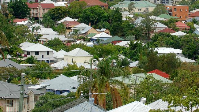 A mid-campaign rate rise would be a double blow to the government in marginal seats / AAP