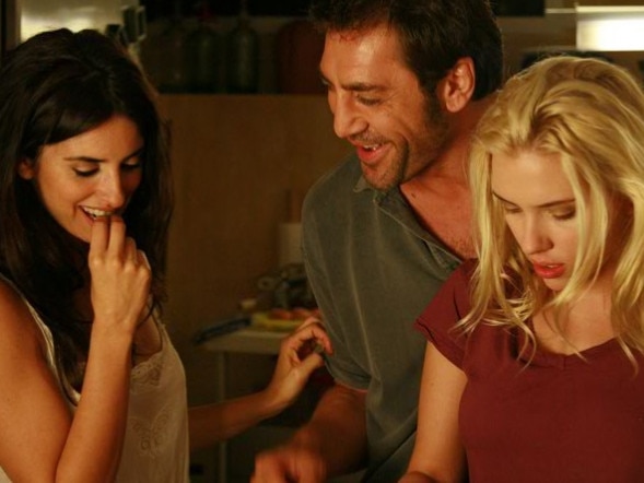 01/01/2009 NEWS: Actors (L-R) Rebecca Hall, Javier Bardem and Scarlett Johansson in a scene from 2008 film 'Vicky Cristina Barcelona'.