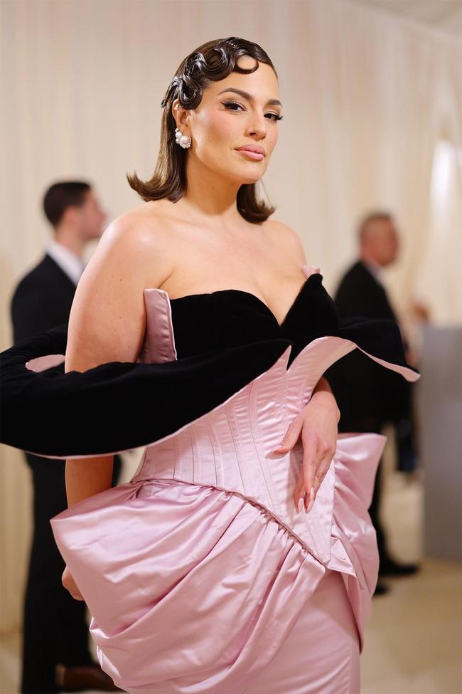 Ashley Graham attends the 2023 Met Gala.