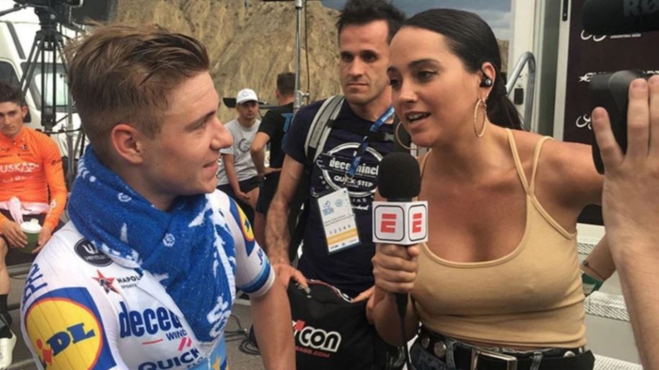 Not my nipples!' New Zealand sports reporter on bizarre wardrobe  malfunction — RT Sport News