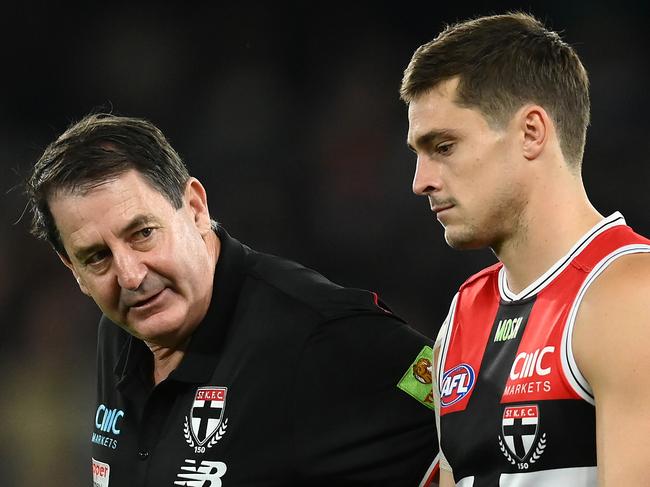 MELBOURNE, AUSTRALIA - APRIL 23: Saints head coach Ross Lyon stands with Jack Steele during the round six AFL match between Carlton Blues and St Kilda Saints at Marvel Stadium, on April 23, 2023, in Melbourne, Australia. (Photo by Quinn Rooney/Getty Images)