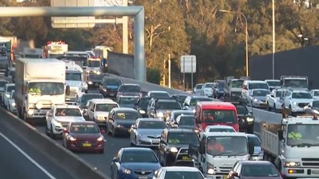 The M4 at Holroyd. Chris Minns says drivers from Western Sydney get slammed with tolls. Picture: 9 News