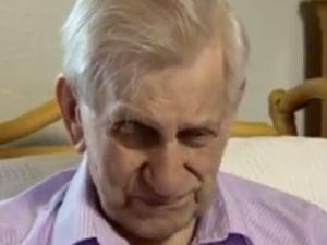 ‘Lonely’ elderly couple calls emergency services