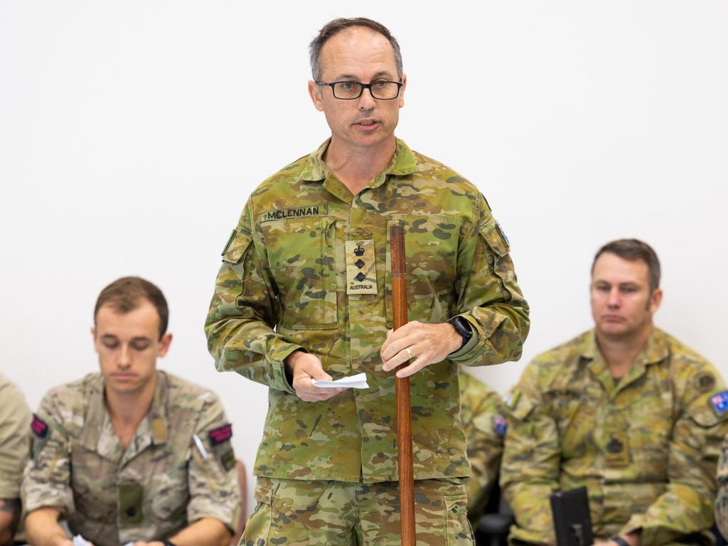 Commander Combat Training Centre Colonel Ben McLennan, CSC and Bar conducts a brief at Defence Establishment Berrimah, Darwin during Exercise Predator's Run 2024. PHOTO: CPL Johnny Huang