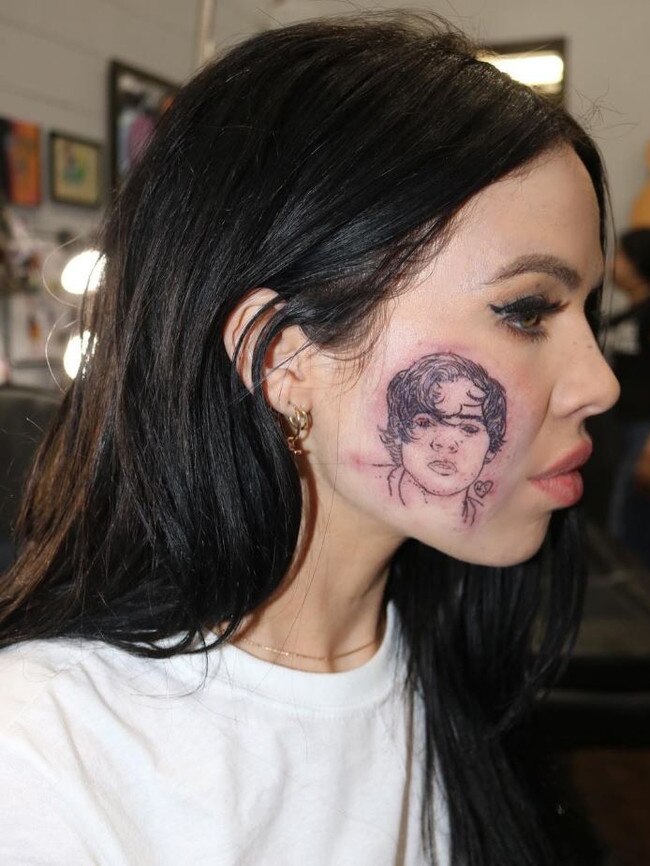 Kelsy Karter displays the Harry Styles tattoo that has brought her to worldwide attention.