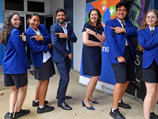 Premier of Queensland Annastacia Palaszczuk and local member Lance McCallum with students of Redbank Plains State High School Ellie Haimes, Elizabeth Langsiu, Johnny-Mack Makai and Alison Holmes. Picture: NCA NewsWire / John Gass