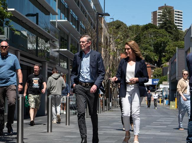 NSW Premier Dominic Perrottet walks in Double bay along with Kellie Sloan. Picture: Flavio Brancaleone