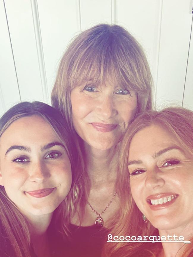 Isla with Laura Dern and Cox’s daughter Coco Arquette. Picture: Instagram