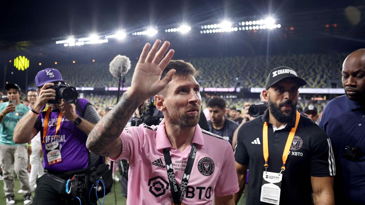 Lionel Messi reacts as he walks to the locker room (Photo by Tim Nwachukwu / GETTY IMAGES NORTH AMERICA / Getty Images via AFP)