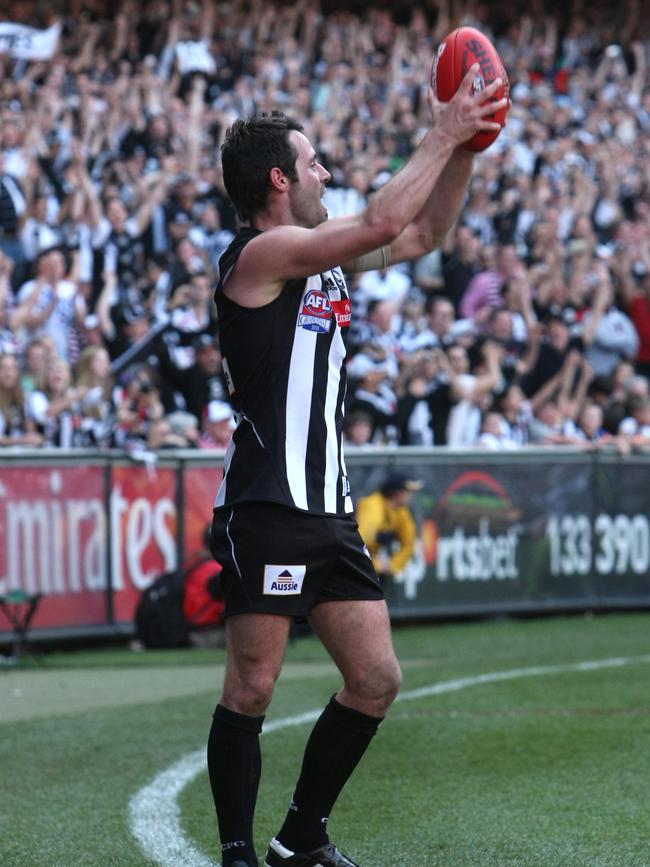 Didak finished with the ball as the siren sounded in the 2010 Grand Final replay.