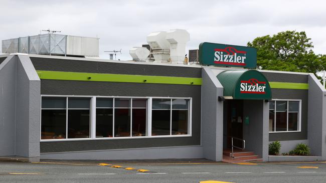 Australia’s only Taco Bell sits on the site of this Sizzler, in Annerley, Brisbane. Both Sizzler and Taco Bell are managed in Australia by the same company.