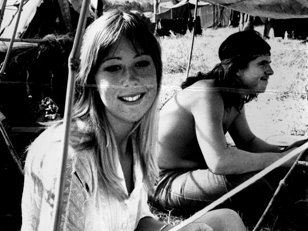 1973 : Visitors enjoy a meal at the Aquarius Festival at Nimbin in 1973. pic News Ltd NSW / Music / Concert