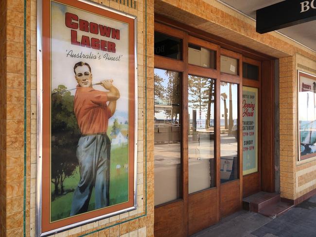 Work has started to refurbish the Hotel Steyne in Manly after it was bought for about $65 million last year. The pub is temporarily closed due to the COVID-19 lockdown. Picture: Jim O'Rourke