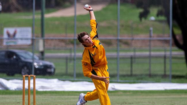 Glasshouses' Joel Owen Photo sends one down in a T20 matchup. Picture: Zahner Photography