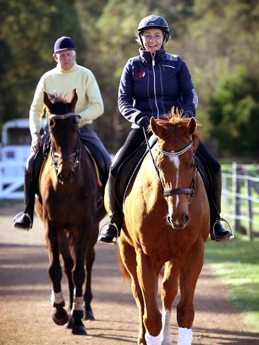 Pru Cotton on Motspur and Brian Connelly on Prevailing.