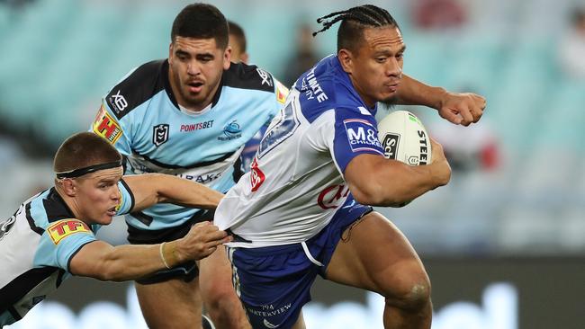 Bulldogs prop Sauaso Sue is on the Warriors’ list. Photo: Brett Costello