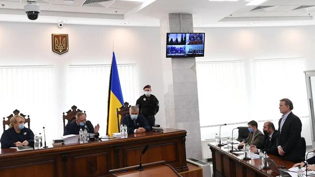 Viktor Medvedchuk (right) in Kiev’s Appeal Court during a hearing in Kyiv on May 21, 2021. Picture: AFP via Getty Images/Sergei Supinsky