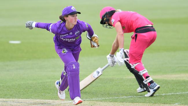 Hurricanes keeper Emily Smith has been handed a 12-month ban for breaching the game’s Anti-Corruption Code. Picture: Steve Bell/Getty Images