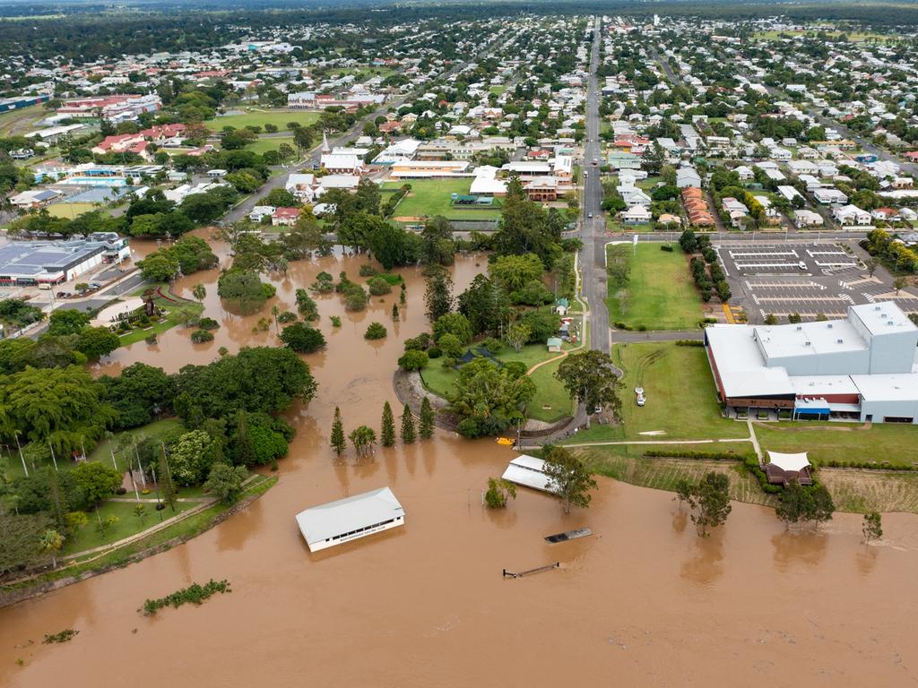 The flooding spreading throughout Maryborough.