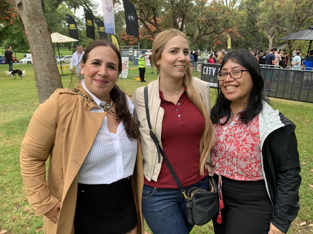 Alessandra Di Martino, Daniela Santamaria &amp; Leslie Pisfil