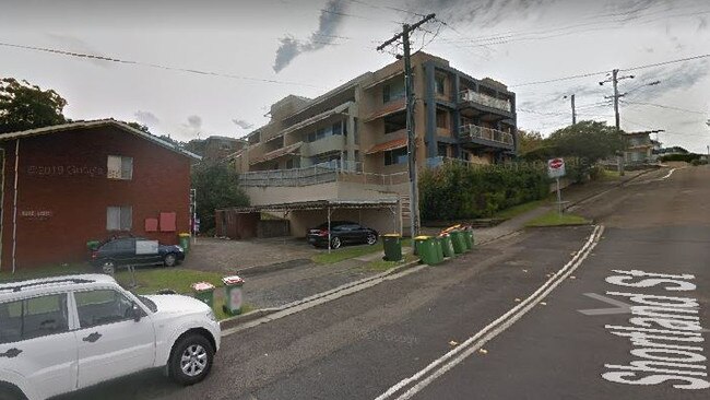 A man, 32, was arrested at a unit on Shortland St, Point Frederick, and charged with fraud. Picture: Google