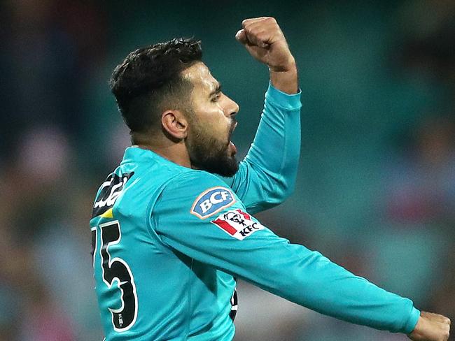 Heat's Zahir Khan celebrates his wicket of Sixers' Josh Philippe out during the Big Bash match between the Sydney Sixers and Brisbane Heat at the SCG. Picture. Phil Hillyard