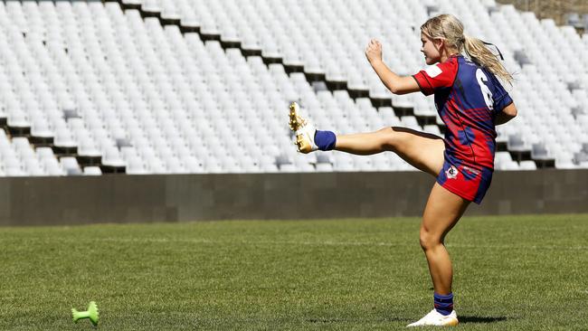 Collegians’ Imogen Lowe kicks for goal. Picture: John Appleyard