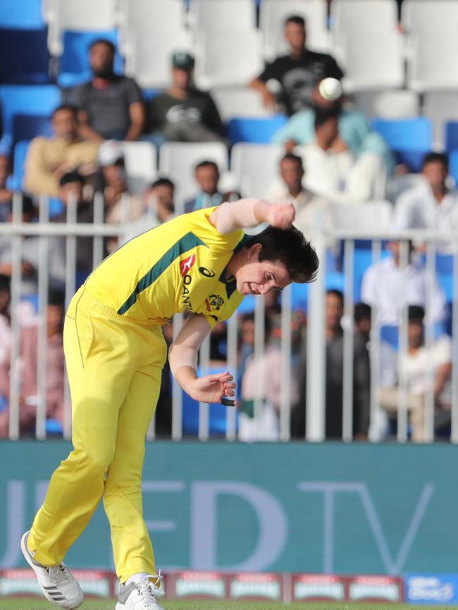 Jhye Richardson o bowls during the first ODI against Pakistan.