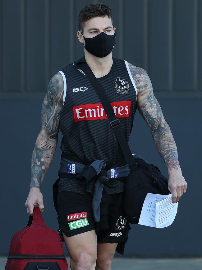 Collingwood’s Jamie Elliott arrives at Perth Airport on July 11. Picture: Paul Kane/Getty Images.