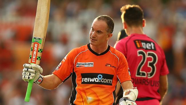 Michael Klinger has been called up to play against Sri Lanka.
