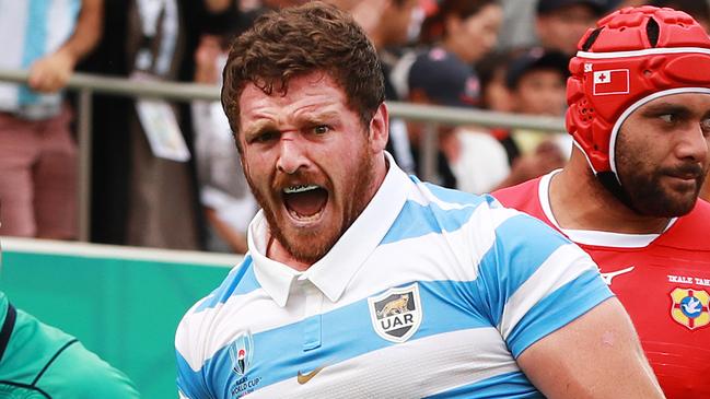 HIGASHIOSAKA, JAPAN - SEPTEMBER 28: Julian Montoya of Argentina celebrates scoring his side's first try during the Rugby World Cup 2019 Group C game between Argentina and Tonga at Hanazono Rugby Stadium on September 28, 2019 in Higashiosaka, Osaka, Japan. (Photo by David Rogers/Getty Images)