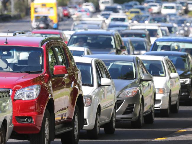 Morning traffic congestion in Brisbane City. Coronation drive. Pic Jono Searle