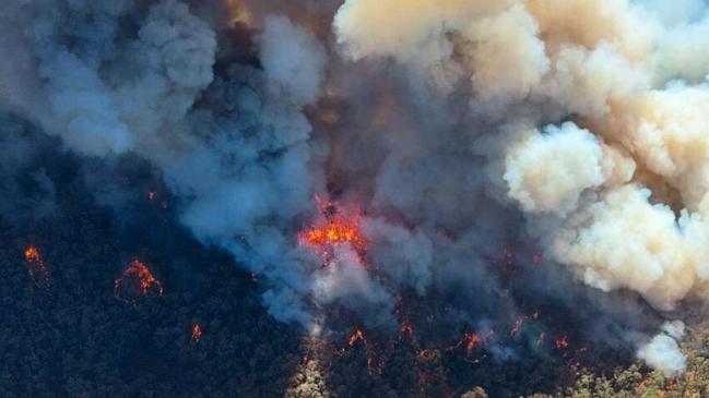 Western Australia residents are being urged to “act immediately to survive” as a Bushfire Emergency Warning has been issued., , The Department of Fire and Emergency Services (DFES) issued the warning for parts of Blythewood, Coolup, Meelon, Nanga Brook,Oakley, Teesdale and Waroona in the Shires of Waroona and Murray just before noon on Monday.  Picture: Department of Fire and Emergency Services WA (posted 24/3/2024)