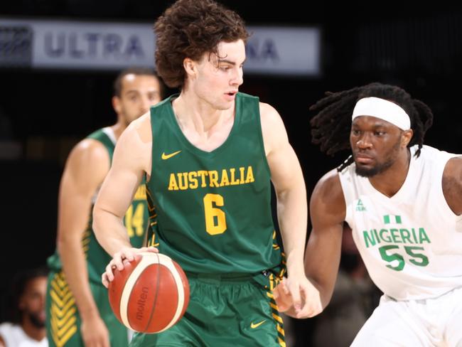 LAS VEGAS, NV - JULY 13:  Josh Giddey #6 of the Australia Men's National Team handles the ball against the Nigeria Men's National Team on July 13, 2021 at Michelob ULTRA Arena in Las Vegas, Nevada. NOTE TO USER: User expressly acknowledges and agrees that, by downloading and or using this photograph, user is consenting to the terms and conditions of the Getty Images License Agreement. Mandatory Copyright Notice: Copyright 2021 NBAE (Photo by Ned Dishman/NBAE via Getty Images)