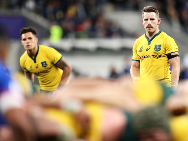 SYDNEY, AUSTRALIA - SEPTEMBER 07: Matt Toomua and Bernard Foley of the Wallabies watches on as a scrum packs during the International Test match between the Australian Wallabies and Manu Samoa at Bankwest Stadium on September 07, 2019 in Sydney, Australia. (Photo by Mark Kolbe/Getty Images)