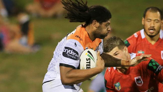 Jamal Idris takes on the St George Illawarra defence on Saturday night.
