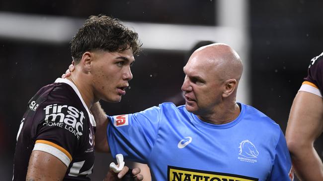 Broncos legend and trainer Allan Langer with Reece Walsh. Picture NRL