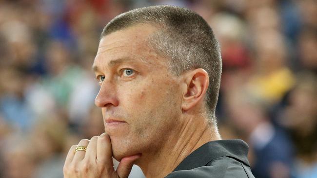 Boomers coach Andrej Lemanis welcomes the pressure to win gold at the Commonwealth Games.