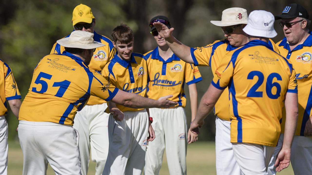 Northern Brothers Diggers Gold celebrate the dismissal of David Ross of Metropolitan-Easts. Picture: Kevin Farmer