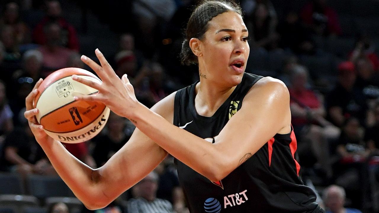 Почему лиз. Elizabeth Cambage из la Sparks. Лиз – «blinkx».