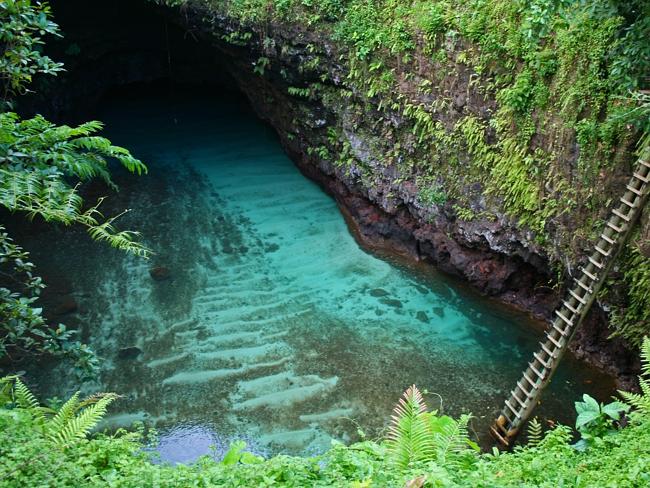 The "Toe Sua Ocean Trench". Picture: NeilsPhotograph, Flickr