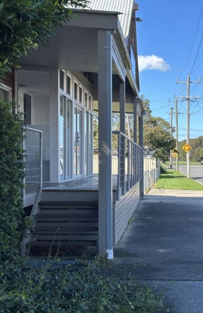 The proposed medical clinic would share a similar aesthetic to the existing women's health clinic.