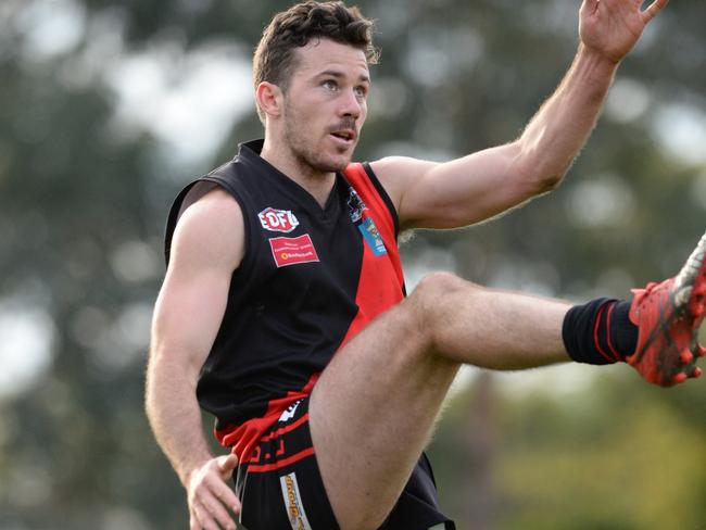 EDFL footy: Pascoe Vale v Essendon Doutta Stars at Pascoe Vale. Pascoe Vale forward #19 Brad Inglis.  Picture: AAP/ Chris Eastman