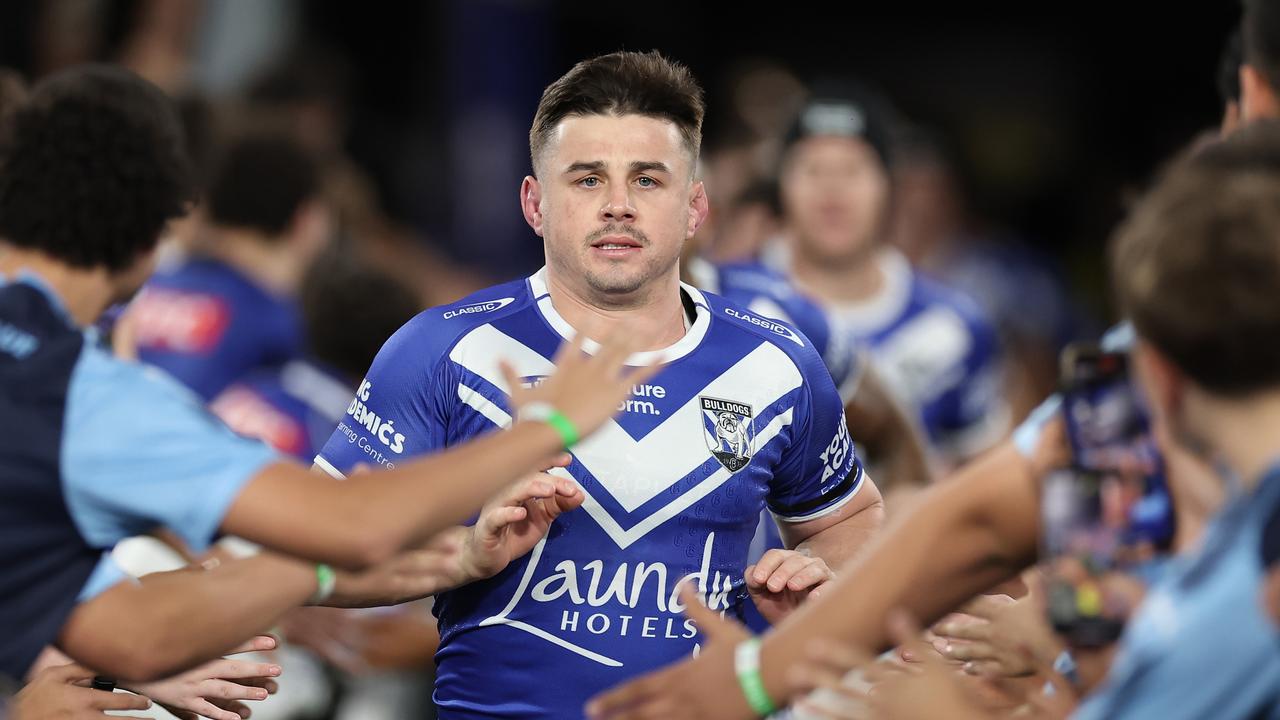 Reed Mahoney of the Bulldogs runs onto the field before the round 26 NRL match between Canterbury Bulldogs and Manly Sea Eagles at Accor Stadium on August 30, 2024, in Sydney, Australia. (Photo by Cameron Spencer/Getty Images)