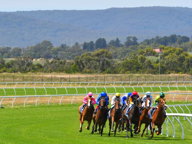 A race at the Pakenham course. Picture: Getty Images.