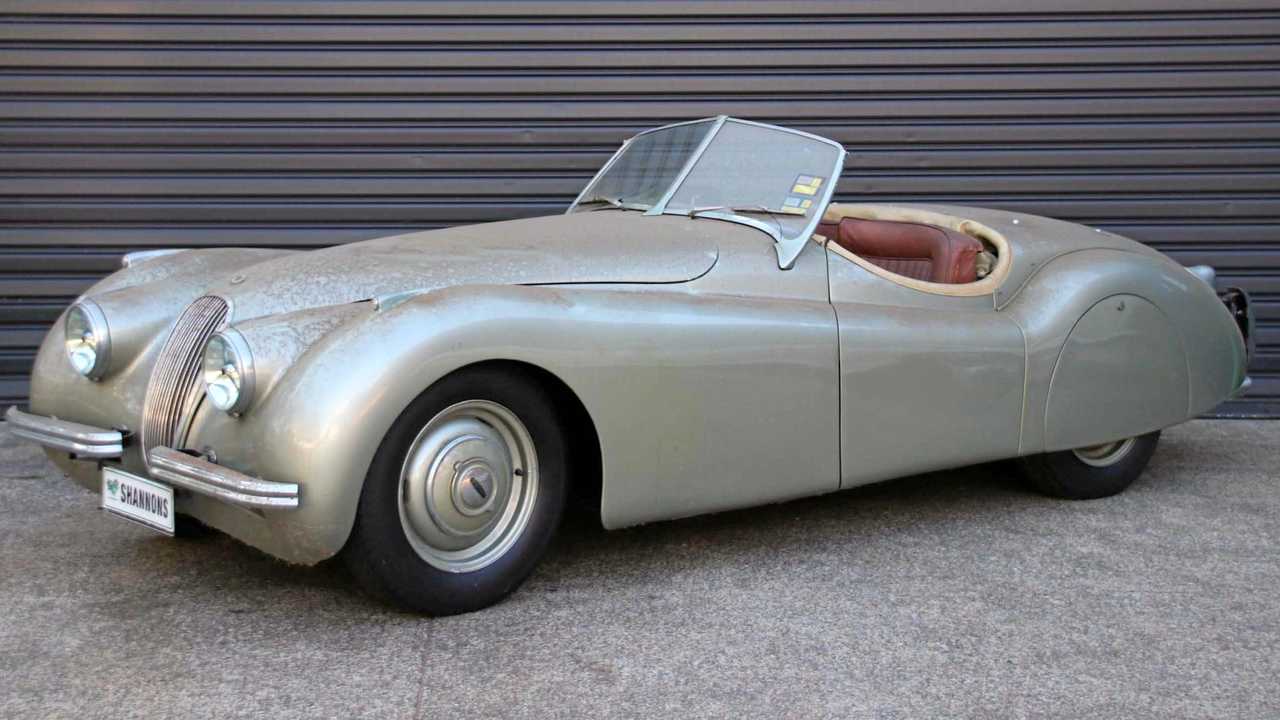 This Australian-delivered Jaguar XK120 sold for $128,000 at Shannons Sydney Late Autumn Classic Auction.