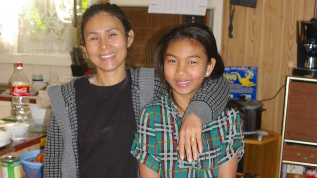 Bung with her mother Vanidda Pattison.