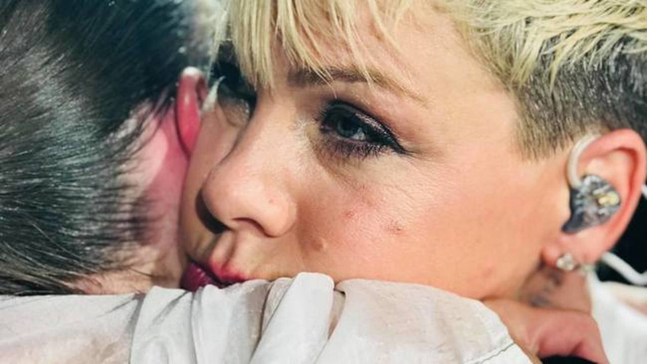 Pink Stops Concert to Hug Grieving Teenager at Brisbane Show